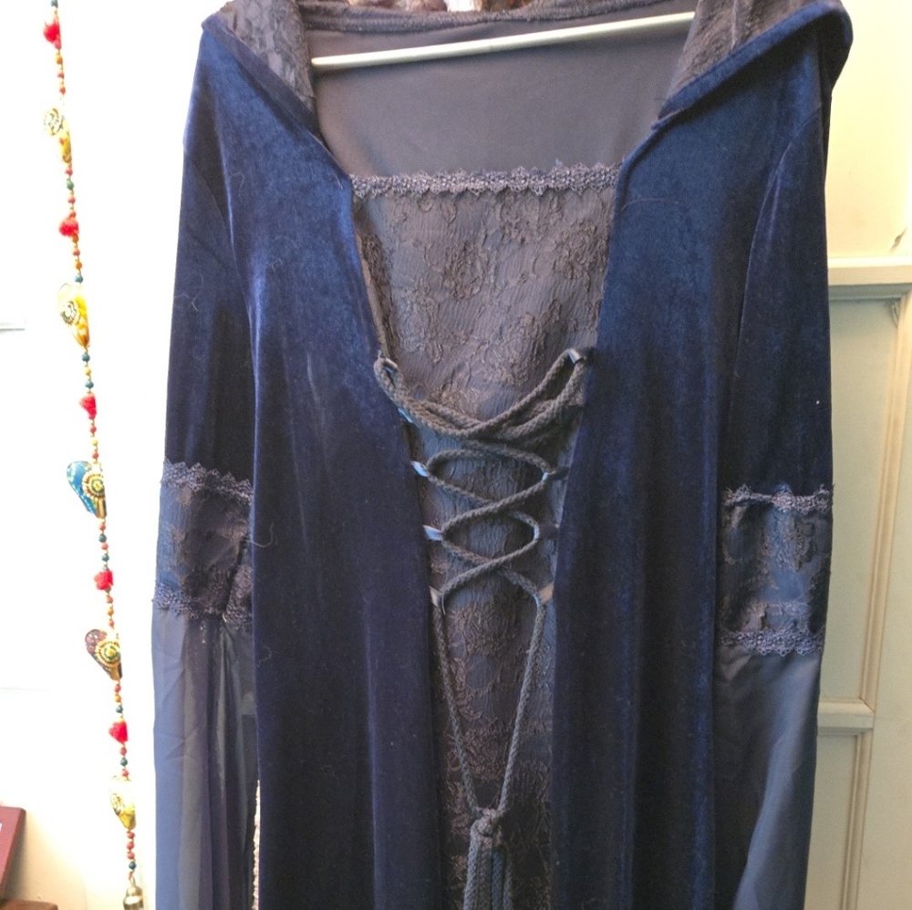 Elegant Blue Velvet Lace-Up Dress